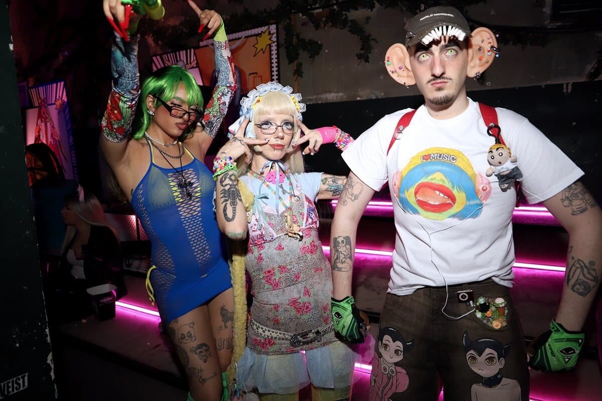 VEINmagazine's tweet photo. 👉🏾 @eastpak organiza en Madrid su primera convención de COSPLAY para celebrar su colección #BUILTTORESIST https://t.co/mbYvdYJo9s https://t.co/lHgEjnzozw
