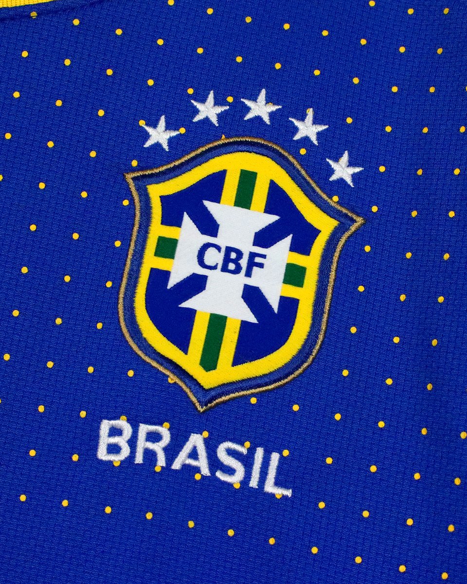 NEW IN: 2010/11 Brazil Away 🇧🇷

🛒 - ow.ly/1c3j50QXrQb

#brazil #nike