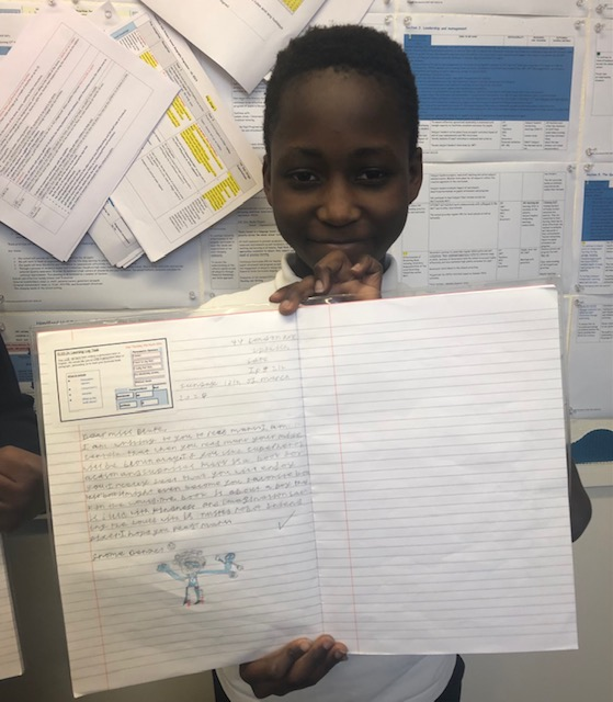 HandfordHallPS's tweet photo. Well done Denzel - I ma sure Miss Blake will be reading your recommended book!
#learninglogs https://t.co/XcL0NwDxUz