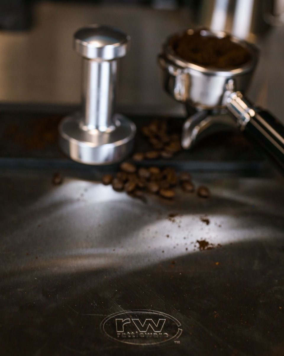 rattlewareintl's tweet photo. Keep it clean with our durable Packing Mats! A must-have for any serious coffee enthusiast. #PackingMats #RattlewareCleanliness https://t.co/CQ8x63ycBq