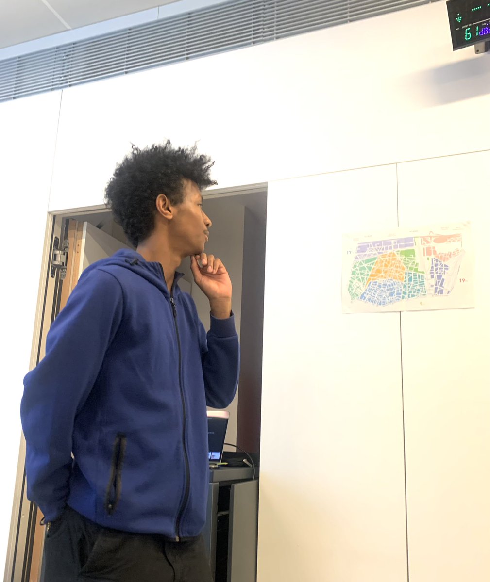 FiliereProto's tweet image. Rencontre avec la mission jeune de @mairie18paris et @espoir18paris pour parler des ravages du #protoxyde d’azote chez les jeunes 🎈
@ARS_HDF @ARS_IDF