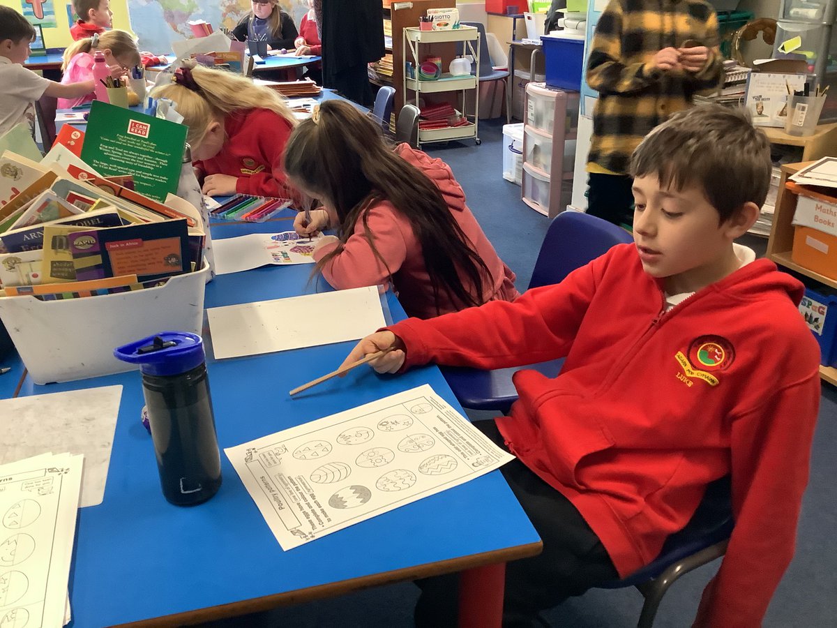 CraigfelenP's tweet photo. #cfp3 Easter crafts and symmetry https://t.co/Hg7MprItUo