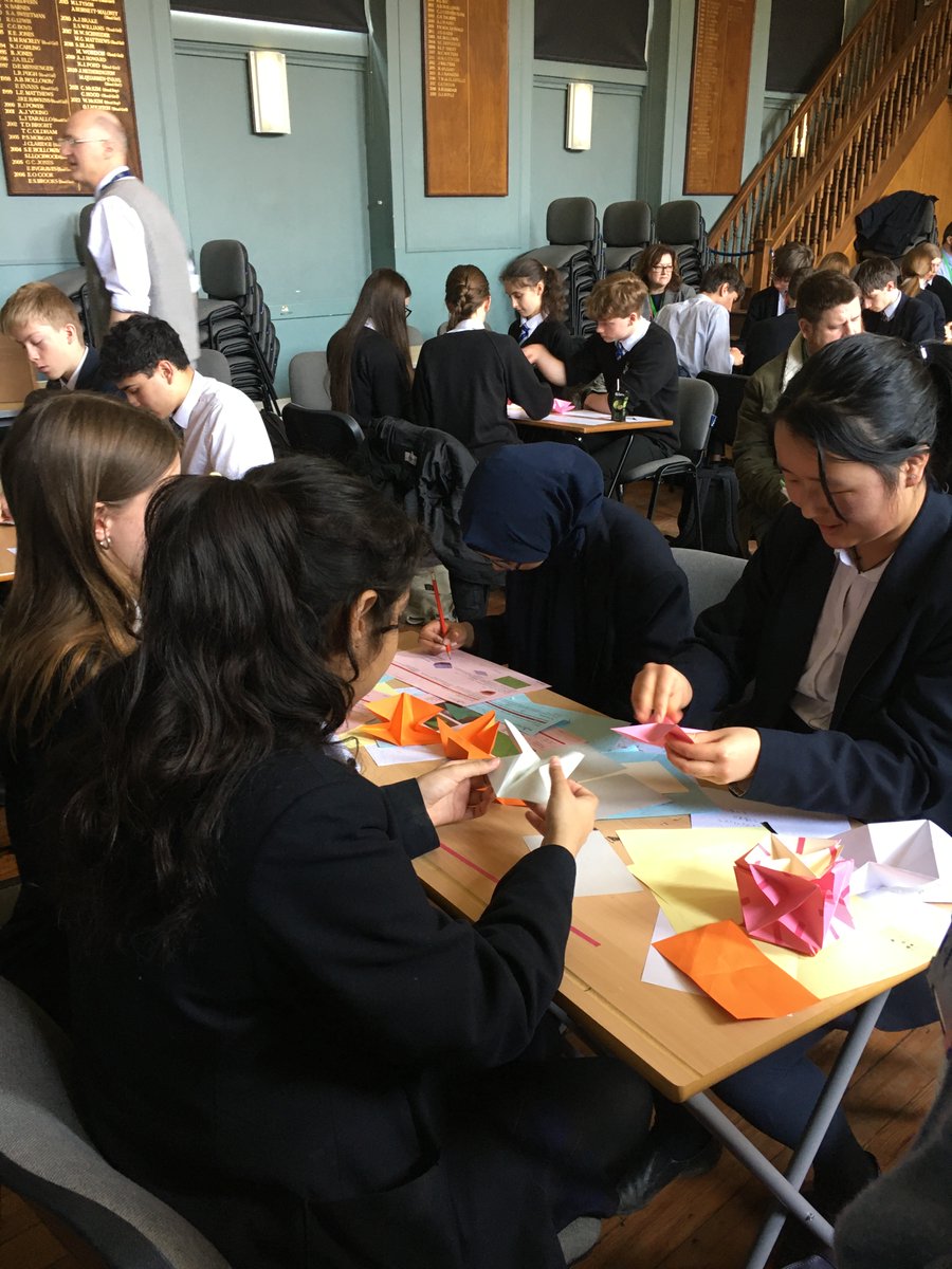 kesbathMaths's tweet photo. A great morning out for our Year 10 team at this year's @Advanced_Maths Maths Feast. https://t.co/rCQxyBNbCO