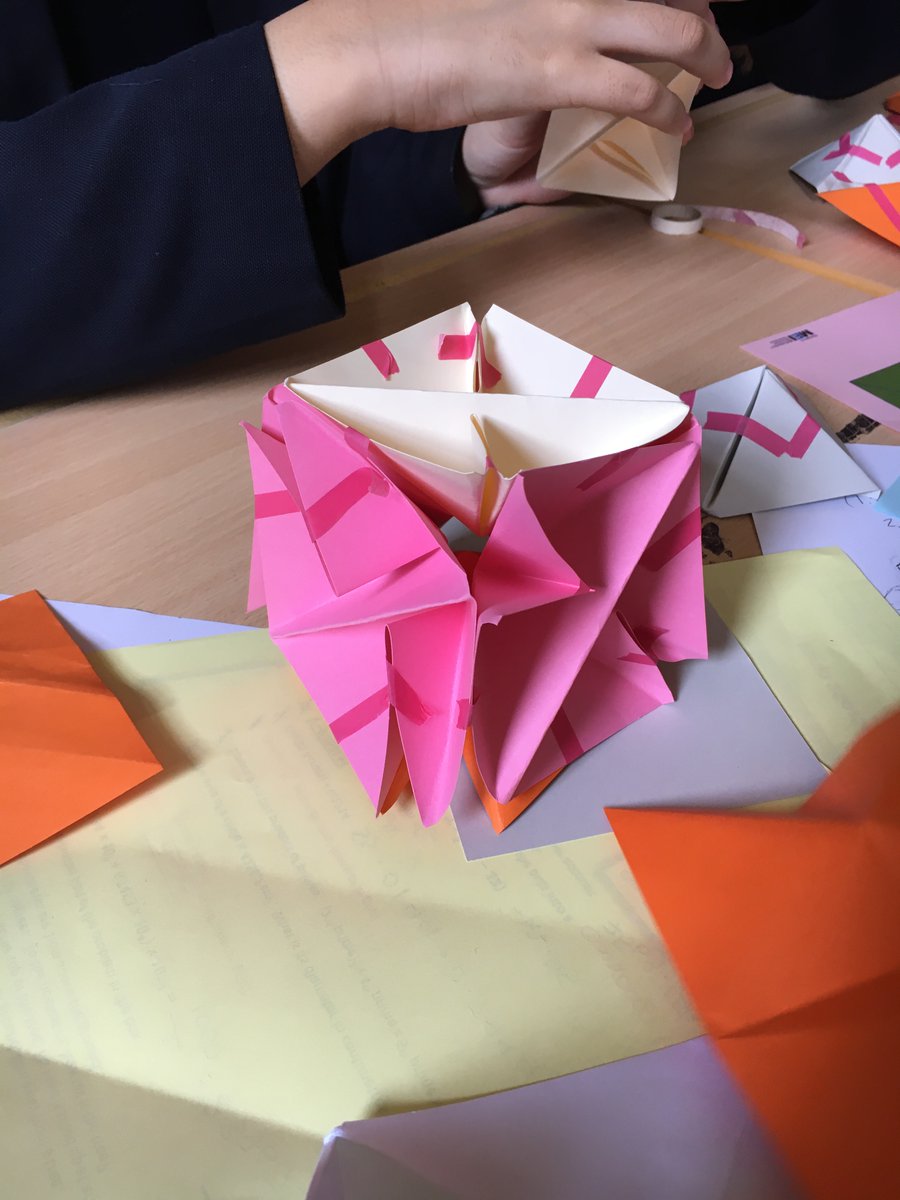 kesbathMaths's tweet photo. A great morning out for our Year 10 team at this year's @Advanced_Maths Maths Feast. https://t.co/rCQxyBNbCO