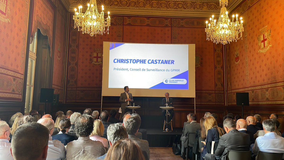 Salon d’honneur de la <a href="/CCI_AMP/">CCIAixMarseilleProvence</a> comble pour assister à une très intéressante prise de parole de <a href="/CCastaner/">Christophe Castaner</a>