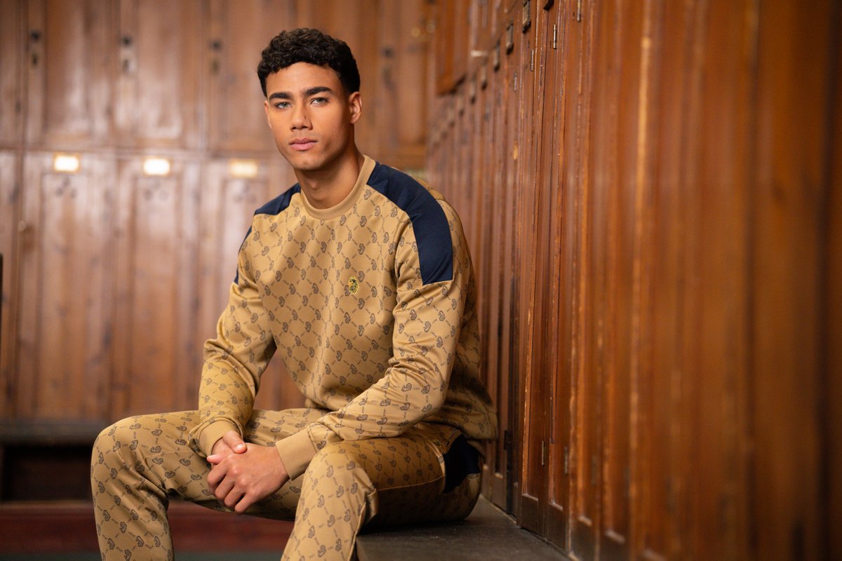midsummer_place's tweet photo. Discover premium British menswear that effortlessly blends tradition with modern sophistication ๐
#luke1977 have an array of coordinated sets ๐ฆ
#Luke1977 #MidsummerPlace #MiltonKeynes https://t.co/l8oVeSolvl