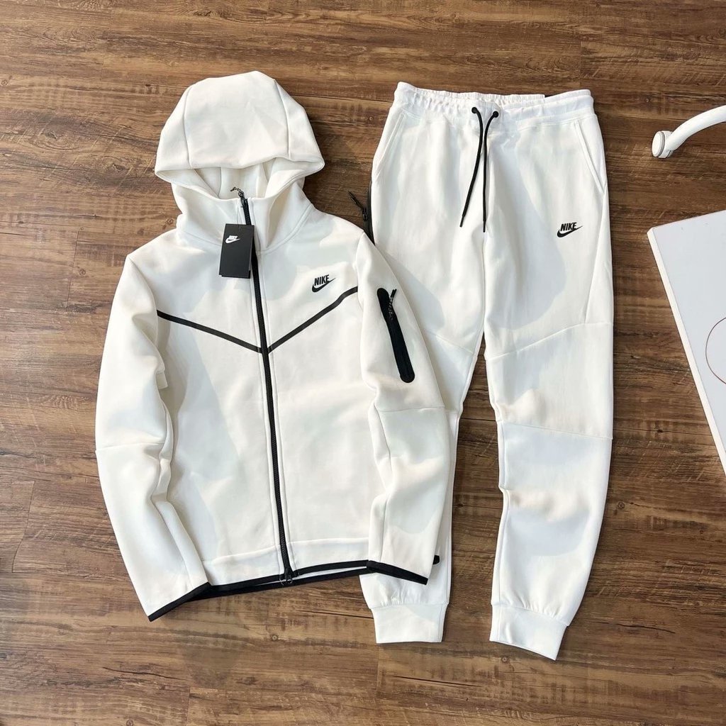 show_de_ofertas's tweet photo. Novo Conjunto De Roupa Esportiva De Zíper Casual Masculino Malha Para Outono/Inverno.

Por R$195,30 - R$227,85. 

Link: https://t.co/BUZSLmJ5Im https://t.co/YheJ00Pgyb