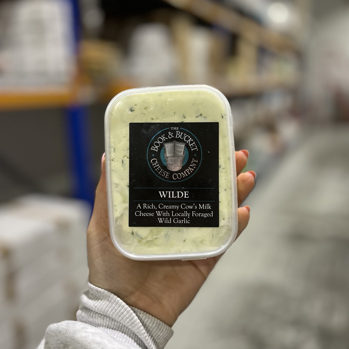 The spring weather is here and so is <a href="/Thebook_bucket/">The Book & Bucket Cheese Co</a> Wilde!🌿
This creamy cow’s milk cheese is made with wild garlic and black thorn salt which is delicious on its own with crusty bread, or stirred into delicious pasta meals, mashed potato or risotto.

How will you use it, chefs?