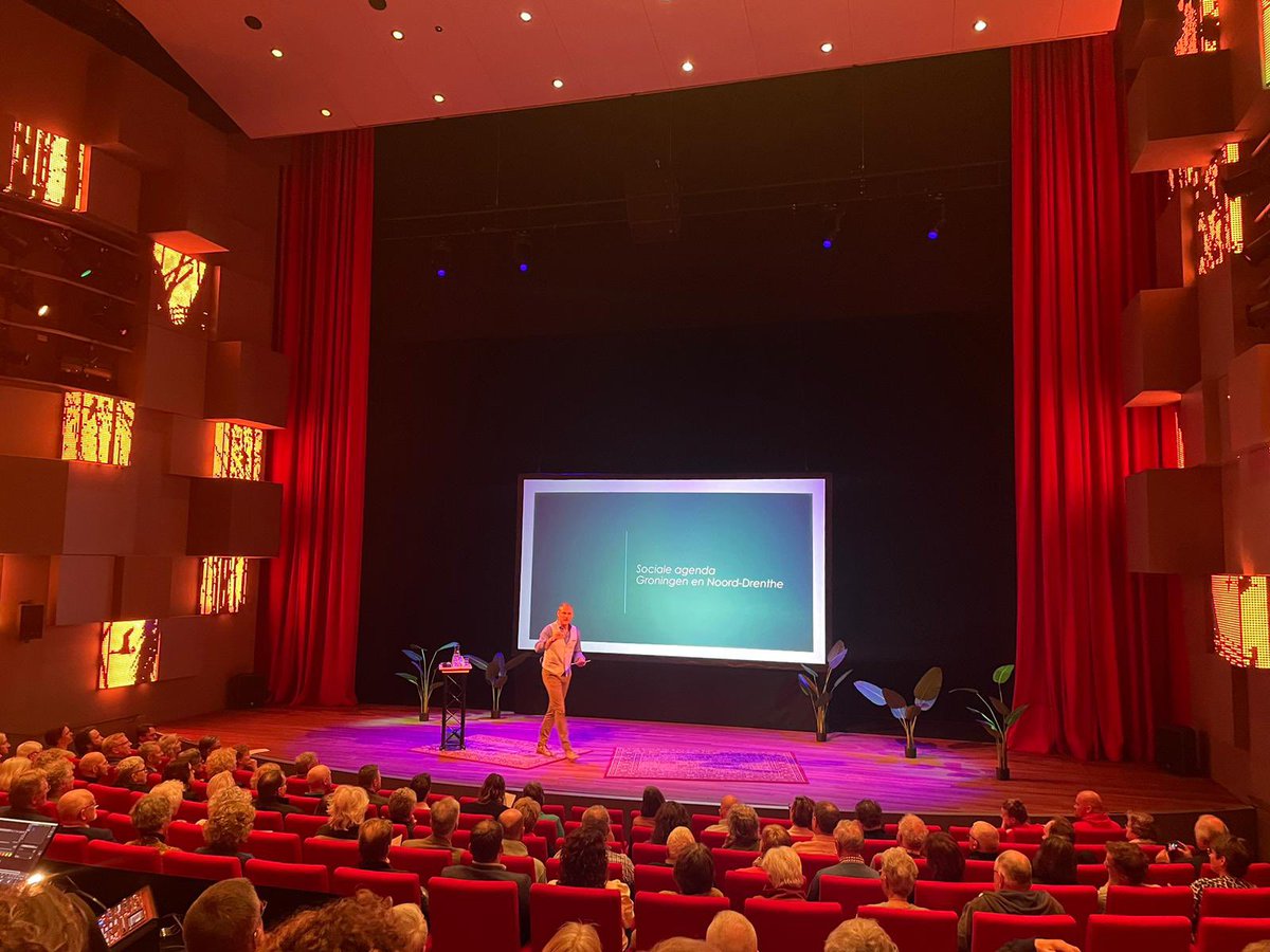 De laatste vd 4 bijeenkomsten over de sociale agenda voor Groningen en Noord-Drenthe zit erop.
Meer dan 700 mensen dachten mee!
Veel dank aan <a href="/MarcoPastors/">Marco Pastors</a> <a href="/MeyerRon/">Ron Meyer</a> <a href="/JOMierau/">Jochen Mierau</a> <a href="/marcoflorijn/">Marco Florijn</a> <a href="/FrankWesterman9/">@FrankWesterman</a> Tialda Haartsen voor de inspirerende betogen. 
Nu verder aan de slag!