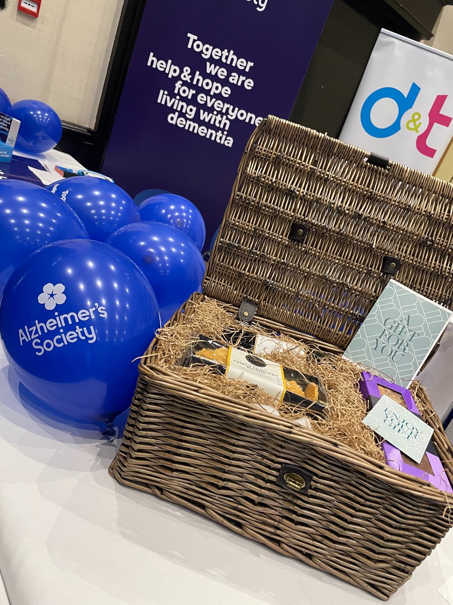 merrymaidsUK's tweet image. 💚 In partnership with @alzheimerssoc 💚

Together with @sm_contractserv, we raised a whopping £725 of our £10,000 target at our #SpringForward24 for our chosen partner charity for 2024 ✨

Watch this space for more and help us reach our target ➡️ justgiving.com/fundraising/we…