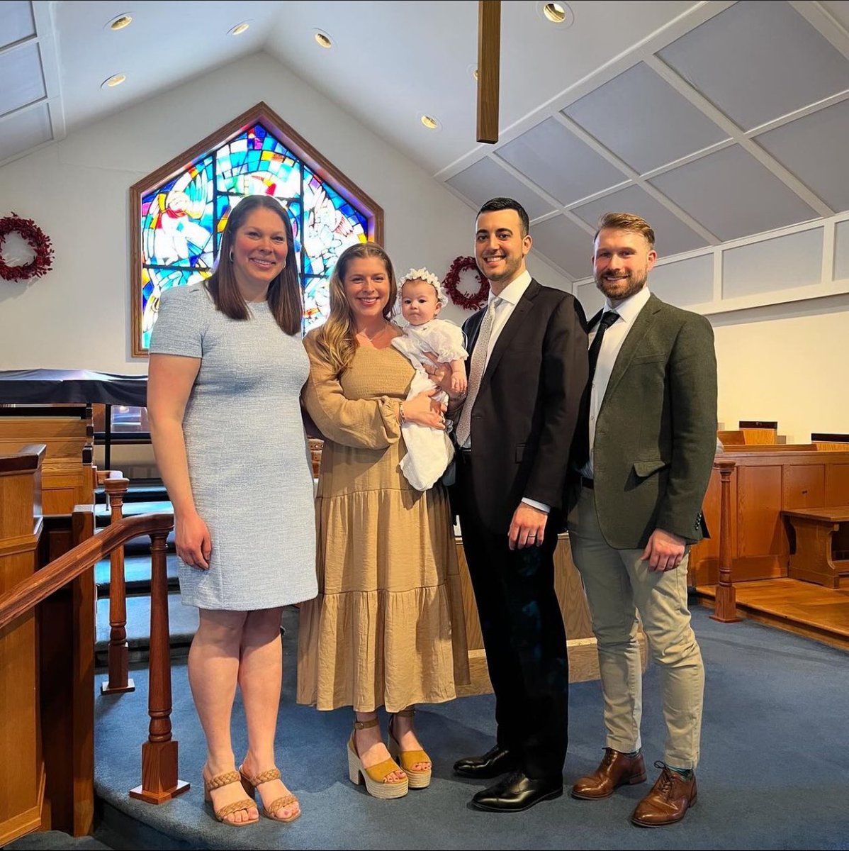 Christian_bme's tweet photo. Ellie isn’t so sure about this godfather thing but I’m honored to be part of Ellie’s special bath https://t.co/JAZ6BJvYy1