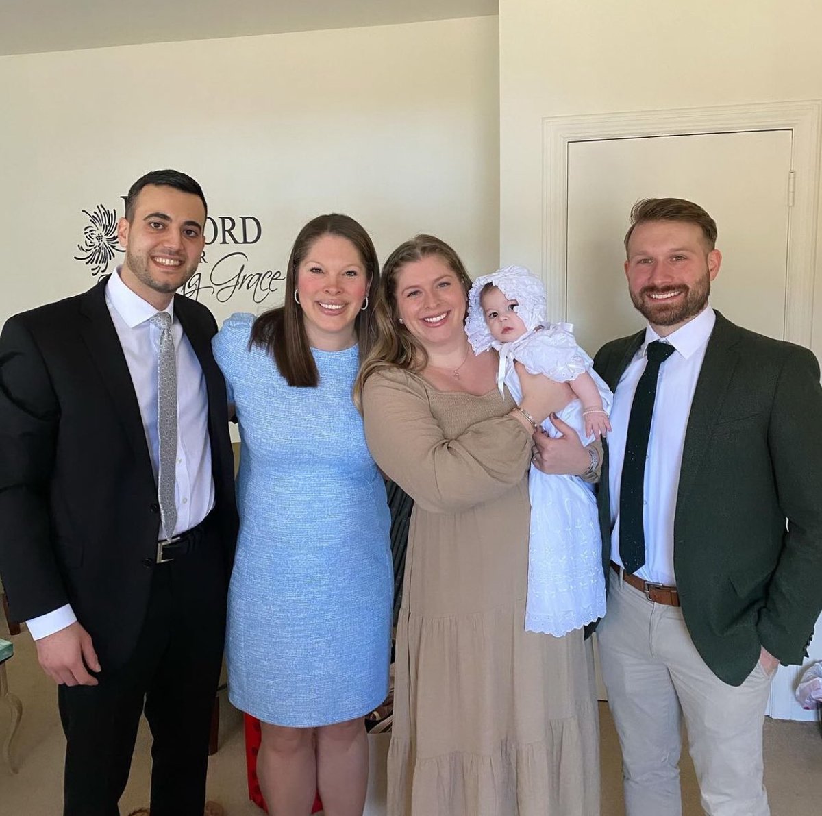Christian_bme's tweet photo. Ellie isn’t so sure about this godfather thing but I’m honored to be part of Ellie’s special bath https://t.co/JAZ6BJvYy1