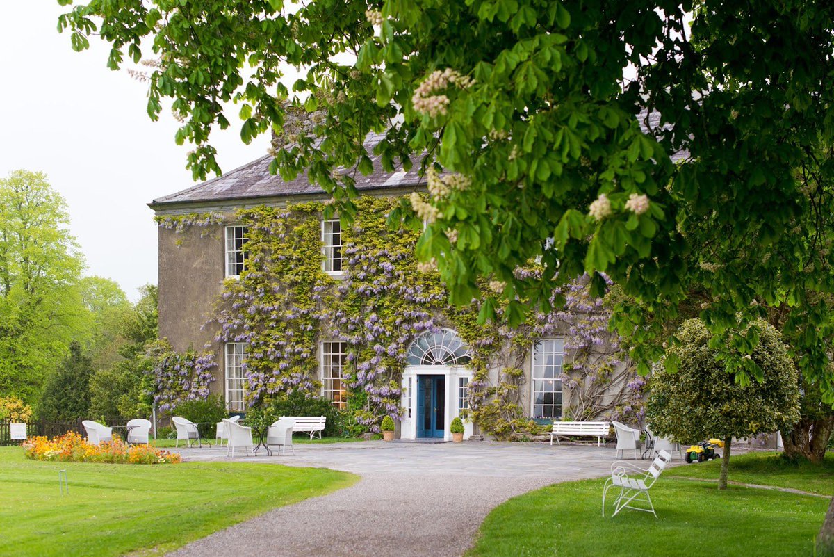 Ballymaloe announce a new Festival of Food from May 17th to May 19th this year with cooking demos, pop-up dinners, walks, food producers, wines and cocktails. @Ballymaloe celebrates its 60th birthday this year; together with @BallymaloeCS it has had a huge impact on #irishfood 🇮🇪