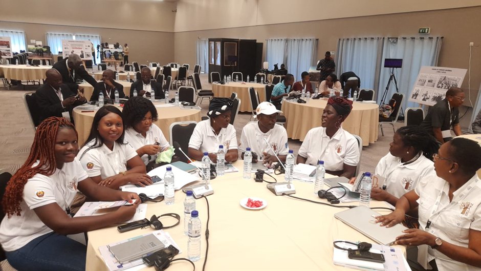 🌟 Empowerment in action: women benefitting from the DELPAZ programme are raising their voices at the International Post-Conflict Reintegration conference in Maputo today showing their strength & courage! 🇪🇺🇲🇿🇺🇳🇮🇹🇦🇹 @EUinMoz @GSE_Sofala @cepsofala @UNCDF @aicsmaputo @AustrianDev
