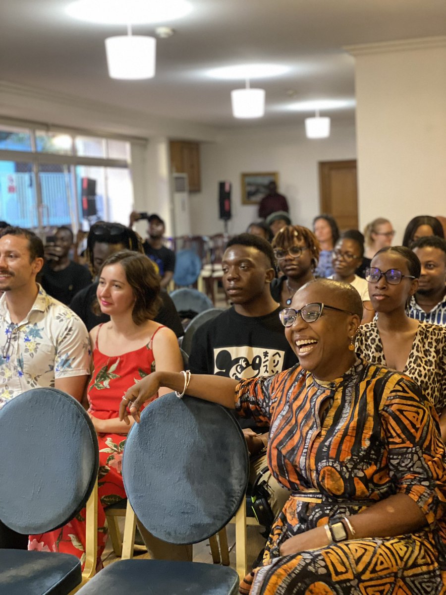 In Lagos, DHC @JonnyBaxterFCDO and @Ouida_Lagos hosted poets, publishers, & poetry enthusiasts to a reception in celebration of #WorldPoetryDay2024. The evening was filled with amazing performances & heartfelt expressions, reminding us of the power of words and creativity.