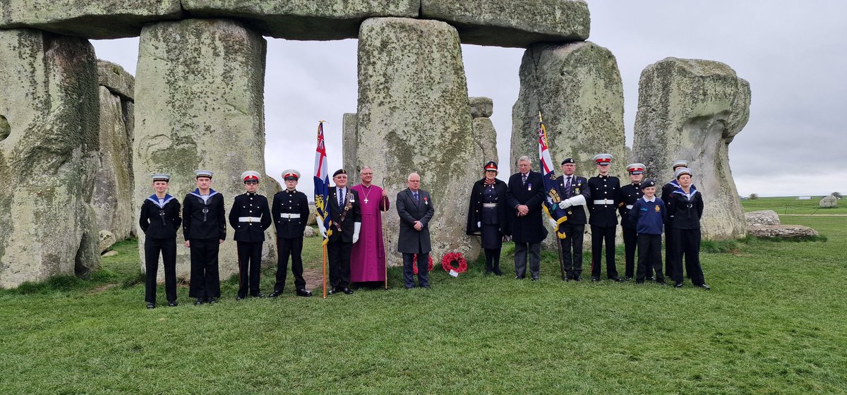 A moving service today to commemorate the loss of HMS Stonehenge 80 years ago organised by the wonderful @AlabarePH @DioSalisbury