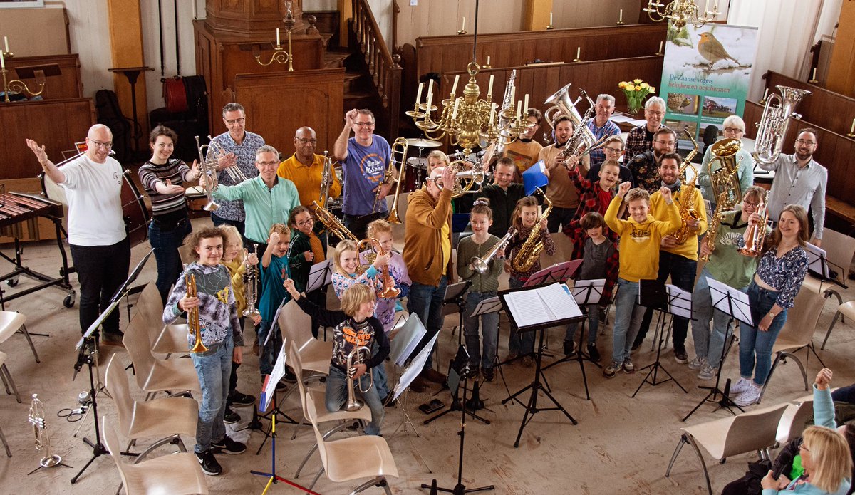 Onze #leerlingen en die van <a href="/OGKrommenie/">OGKrommenie</a> bij het #concert in de #Zuidervermaning Westzaan, het klonk goed en de #samenwerking smaakt naar meer!