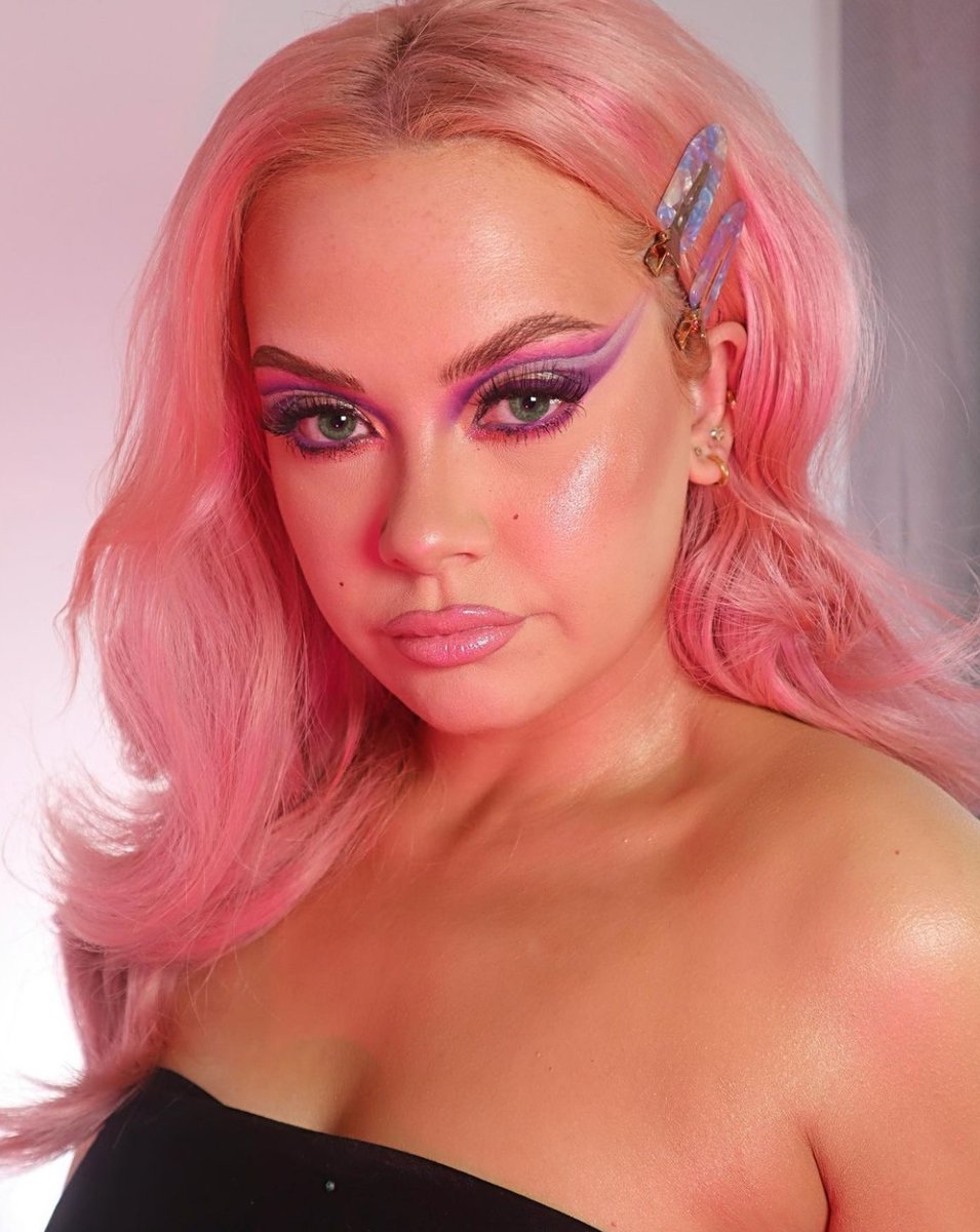 United Makeup Artist expo tweet media