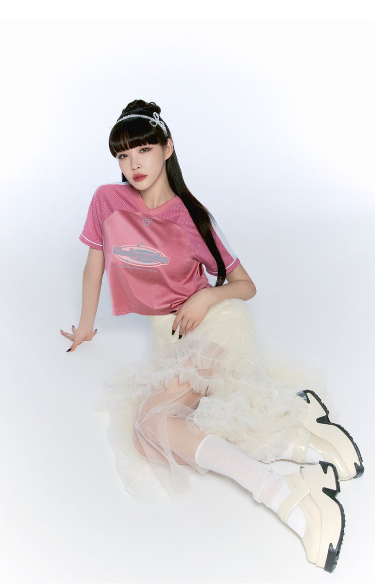 ChunghaGlobal's tweet photo. 240322 CODEGRAPHY x CHUNGHA

#청하 #CHUNGHA @CH_CHUN9HA https://t.co/XElh7fiGl6