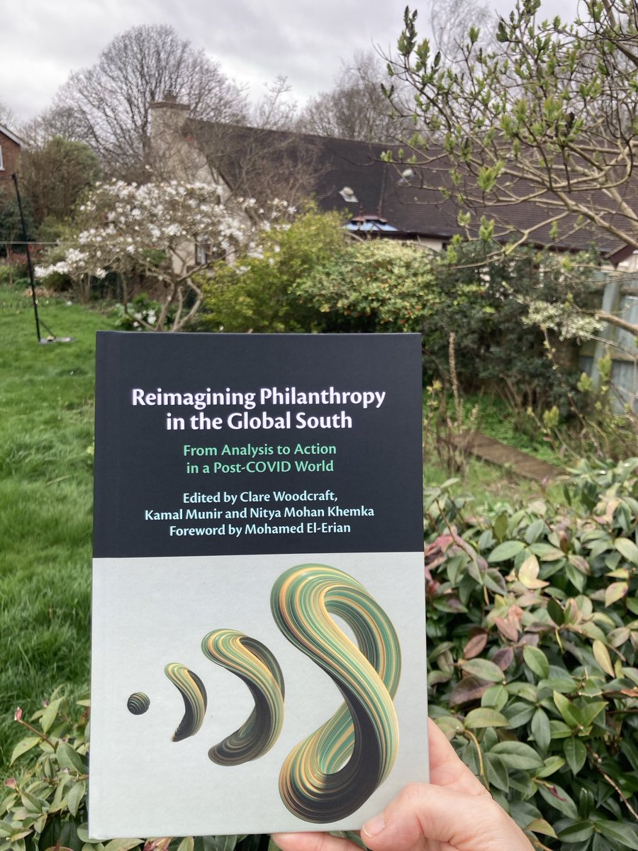 Blossom on the tree and a new book through the letterbox. Congrats ⁦@CWoodcraft⁩ and colleagues ⁦@CambridgeCSP⁩ #HappyPhilanthropyScholar