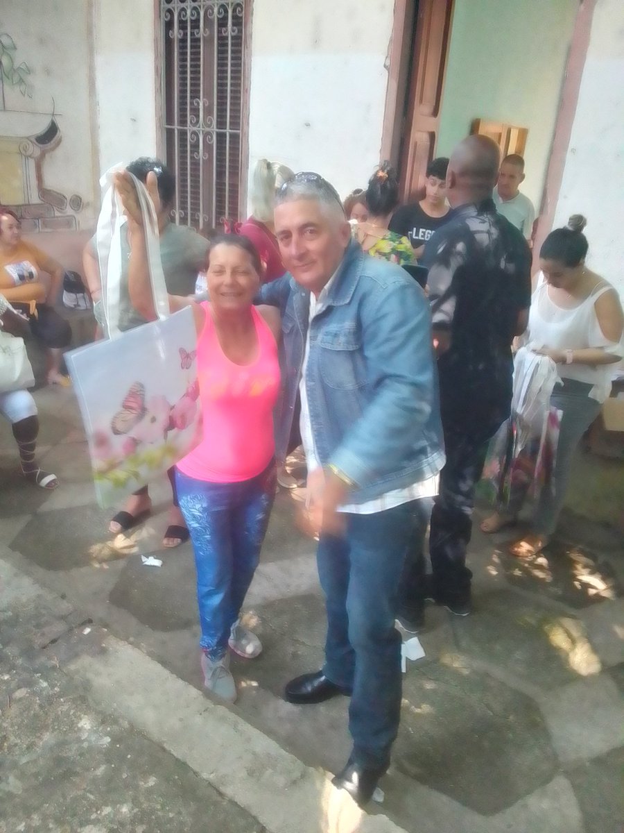 Muchas felicidades dedicada su vida y años a nuestra entidad DTU.Latir Avileño