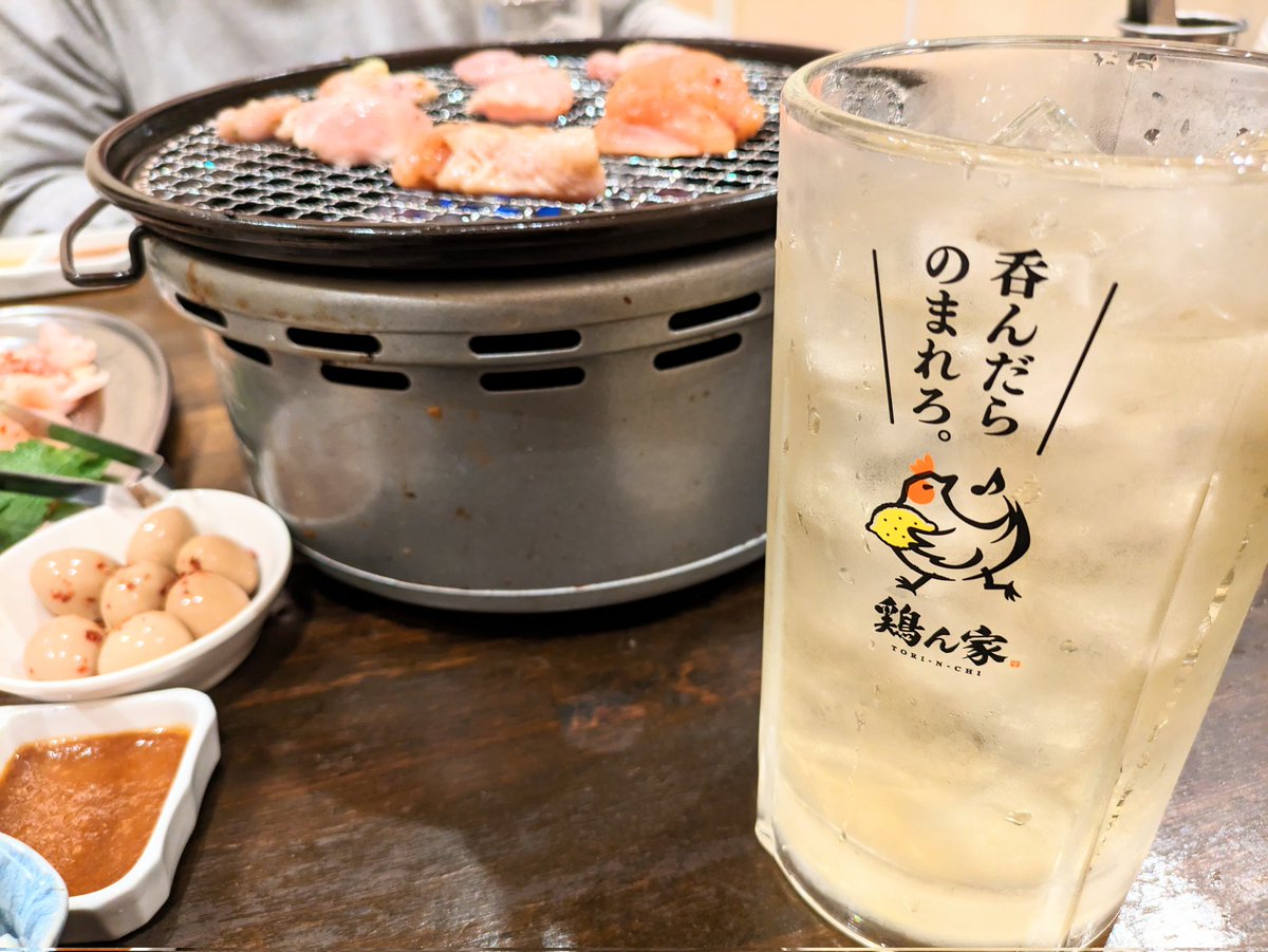 セトリも最高だったしラストツアー福岡に来てくれたことに感謝しかない
俺の青春が終わった
クソほど頭振って叫んでしこたま酒飲んで食ったので何の悔いもない 