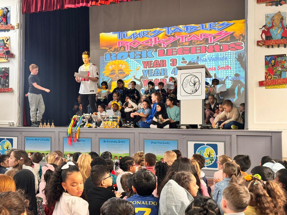 We had lots to celebrate in this morning's celebration assembly. @LFP_DHT_MrW was in hand to present all the awards and trophies to our stars of the term ⭐💙🩵⭐