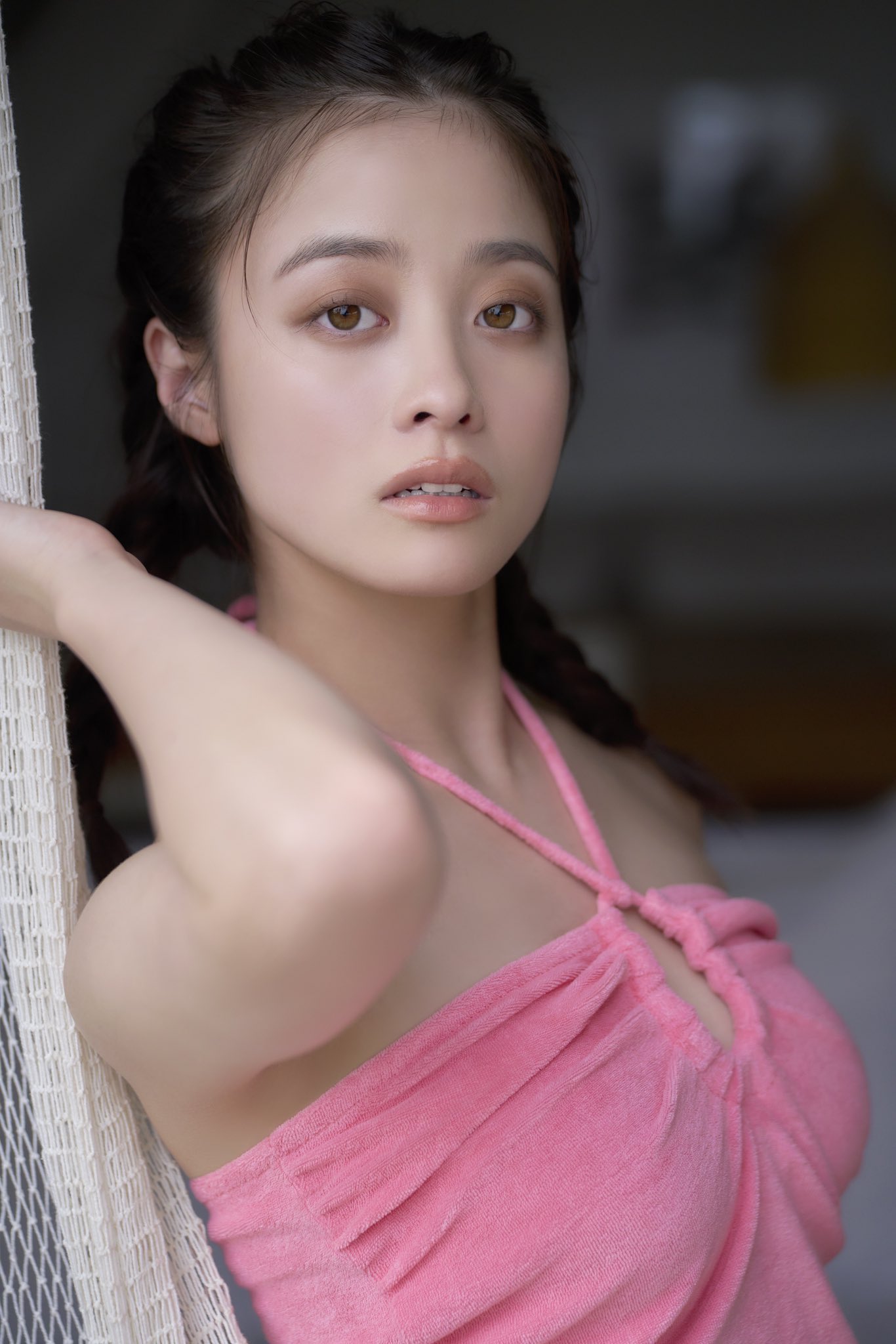 橋本環奈エロ をスペイン・バルセロナで撮りおろした144ページ ...