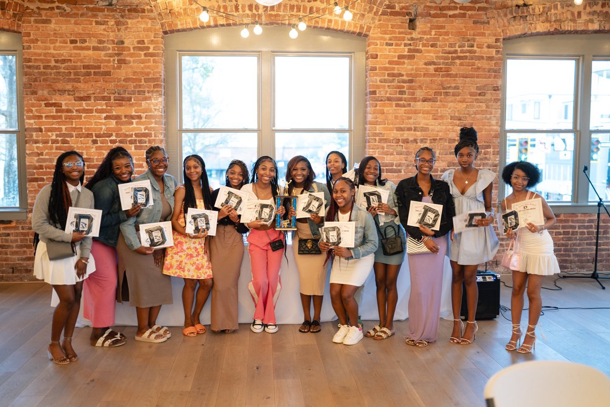 We officially celebrated the end to a successful season. I’m super proud of these young ladies. Their dedication and love for cheer shines day in and out. Some of my favorite people call me COACH! Nothing like BulldogPride❤️🖤🐾