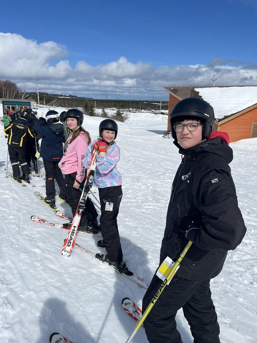 KRLGilbert's tweet photo. @SWATigers had a beautiful day at @WhiteHillsRsrt for @DartOutdoor @schoolsportsnl https://t.co/mFjU7CV0qE