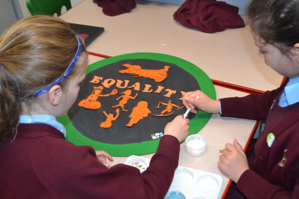 Every class is creating one of the Olympic rings, which each represent a different Olympic value #ThemeWeek2024