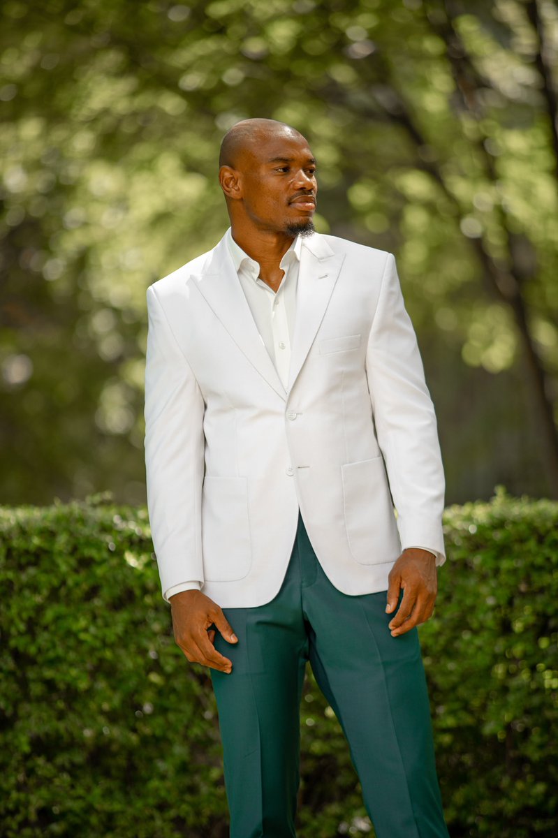 TshepoTsala's tweet photo. The cat is finally out of the bag today as we are pleased to announce that the x2 World Cup winning Winger Mr. Makazoli Mapimpi is a Relevance For Men Tailored Suits new Brand Ambassador. We look forward to a mutually beneficial relationships for both parties. https://t.co/d641cJyFh4
