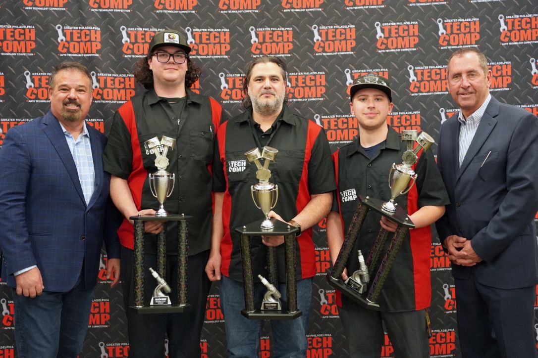 #FeatureFriday: Pierce Baringer, Twin Valley High School Senior, recently placed 2nd in the Greater Philadelphia Auto Technology Competition. He received a full tuition scholarship to ATC in Exton! Congratulations, Pierce! #RaiderPride 

Learn more: buff.ly/4a0pPrG