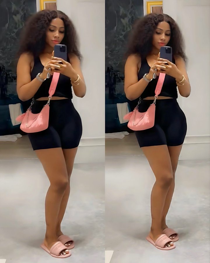 sallysylv's tweet image. I love this girl in particular🫶🏾🫶🏾❤️❤️ 🎶 🎵 ⏹️ 🪕 🎼 💿 🎶 🎵 💃 🕺 💃 🕺 💃 🕺 #MercyEke