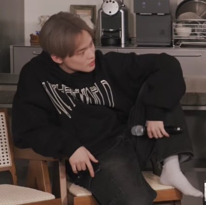 chenlewall's tweet photo. he's really just like me https://t.co/i5czoUUZ8Y