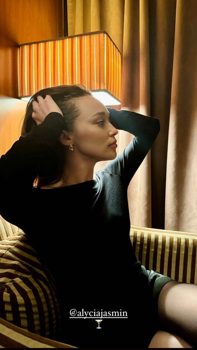 “🍸” — via Amanda Charchian