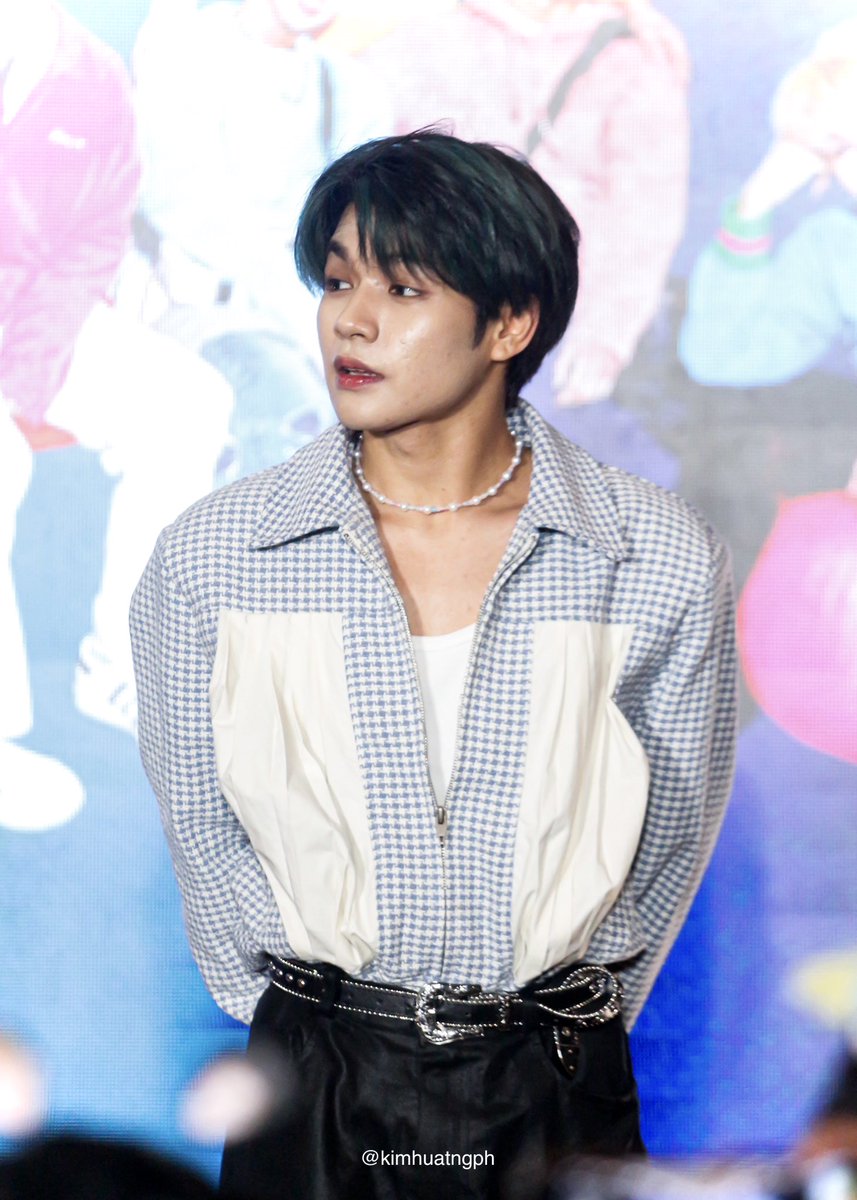 [PHOTO] 240322 💌 HORI7ONofficial

LUCKY IN SUMMER CAPITAL
📍SM City Baguio

#HORI7ONinSMBaguio
#HORI7ON #호라이즌
#HORI7ON_Kim