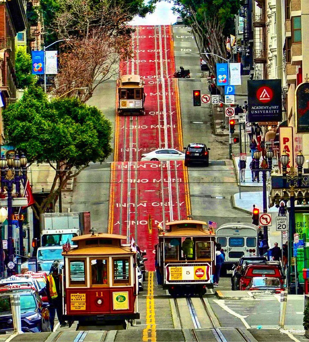 San Francisco 🇺🇲 🚎
Street Cablecar Line
.
.
.
➢ Credit 👉🏆📸 @rodpasion 
.
#conexaoamerica ⠀⠀⠀
#SanFrancisco #SanFranciscogram #USA #America #California #UnitedStates #city #citylife #Sanfran #SanFranciscoCity #onlyinsf #goldengatebridge #ilovesf #baybridge