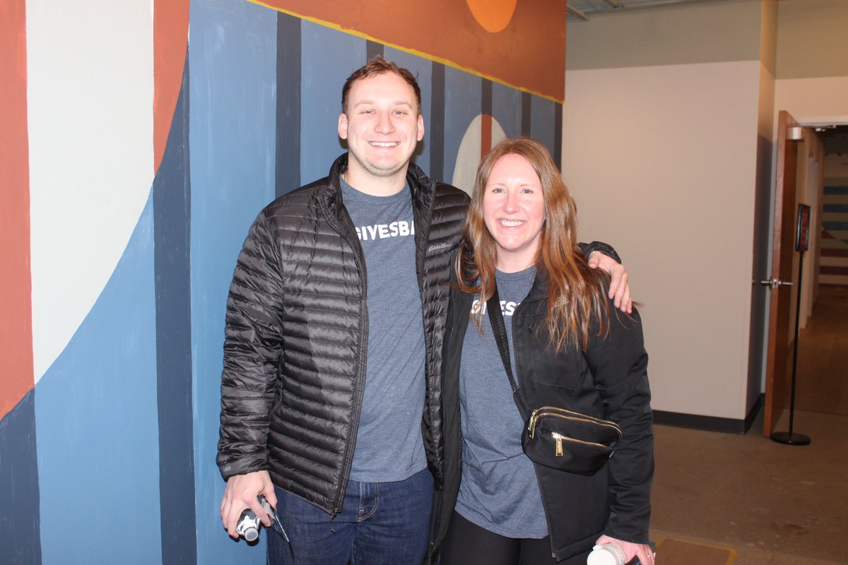 mb_benefits's tweet photo. When our MBers aren’t crafting the perfect employee benefit packages for our clients, they’re busy free-hand painting walls for #MBGivesBack! Columbus Consultant, Dom and Account Manager, Lindsey volunteered for @CNDonline’s mural painting day. 🎨 https://t.co/hGQwO4Mr6w