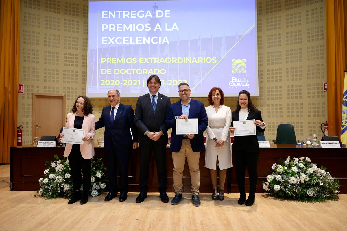 postgradoUPO's tweet photo. Felicitamos a los Doctores/as que han recibido los Premios a la Excelencia de la @pablodeolavide
¡Enhorabuena a todos los premiados y premiadas por vuestros trabajos! 👏🏅
Es un orgullo para #PostgradoUPO😉.
#talentoUPO #PremiosUPO #DoctoradoUPO https://t.co/tilxKg0avD