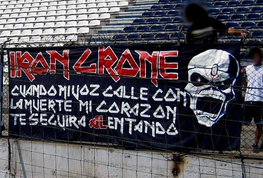 IronGrone's tweet photo. Imposible no sentir otra cosa que orgullo de defender estos colores y a su gente, a aquellos que dejan el corazón por Alianza Lima. Ya son 15 años de vivir en aliancismo junto a un puñado de grones dispuestos a todo, con el corazón en la mano. Llegó el quino, csm ✊🏽 #UpTheIrons https://t.co/W3rZBXHXe7