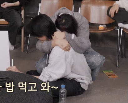 ที่ตลกคือตอนทุกคนพยายามคาดคั้น เจโน่นางมั่นใจมากว่าไม่ใช่นางแน่นอน บอกสตาฟให้เปิดไมค์อีกรอบ จะสอบสวน ปรากฏว่าอินจุนชี้ตัวเอง ช็อค น่าสงสารมาด ตึงทันที งอนอะ ทำไมเป็นเค้า 5555555555555555555555555555555555555555555555555555555555555555555555555555555