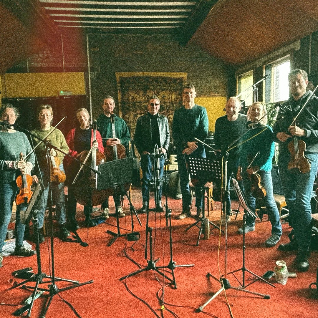 The wonderful team behind the stunning strings on Richard's new album 🎻 Here's a snap of Richard with @UNSOrch in @YellowArch a short while back during the sessions for 'In This City They Call You Love'. Can't wait for you to hear their work on the record 💙