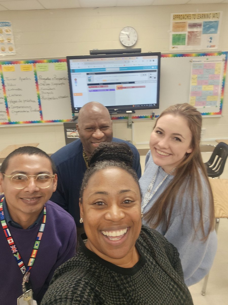 THE BEST DAY of my year so far @SuttonCougars living in my ministry with @bilingualcharm Señor Adams & Mdmslle Tossing exploring my '24 tool box @Microsoft Reading Progress @codeorg in SP & FR @magicschoolai @Scholastic magazine @BrainPOPesp @BrainPOPFrance @BookCreatorApp