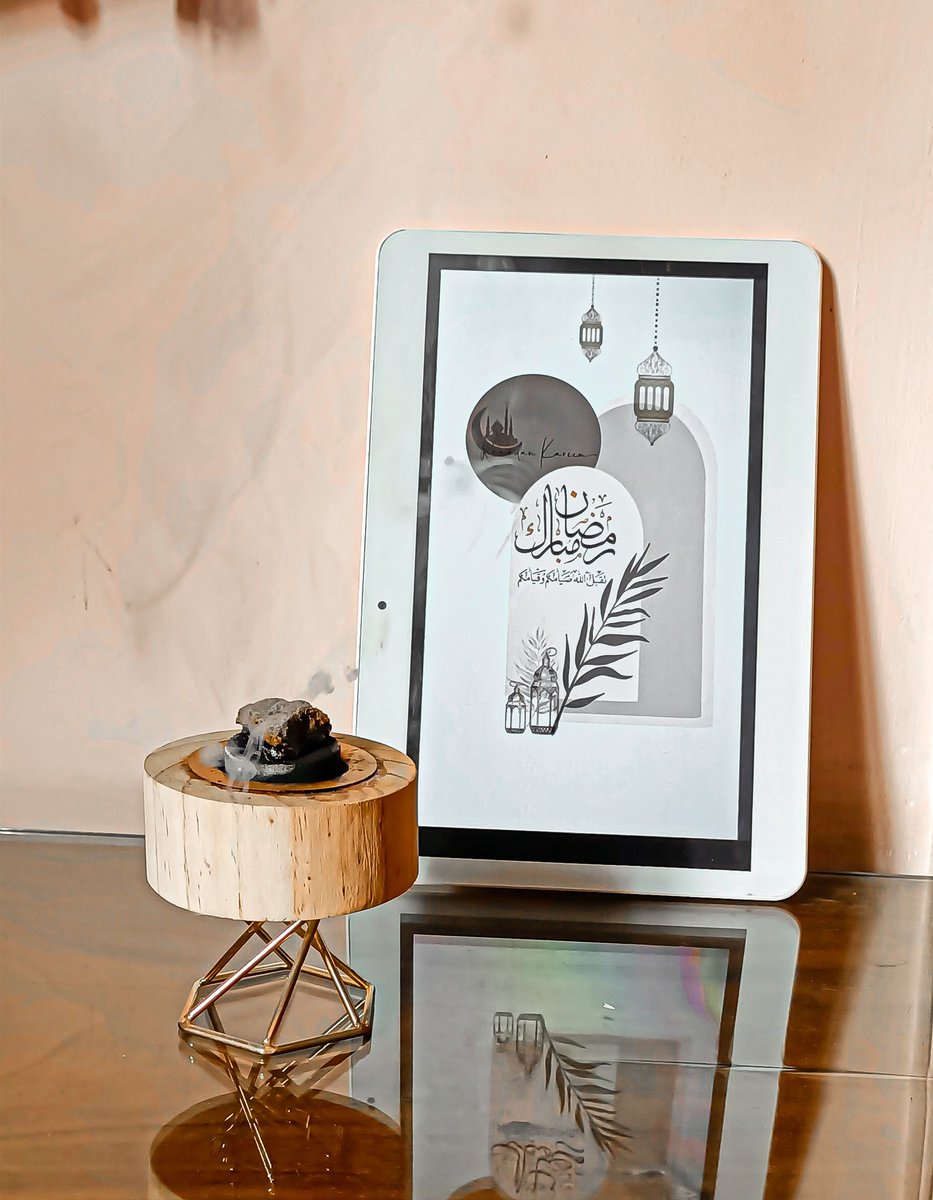 12 | رمضان 🌙 
وفـ جمعة الثانية من رمضان ♥️
اللهُم اجعلنا ممن يأتون إليك بالدُعاء فتأتي إليهم بالرحمة والإستجابة .. 🤲