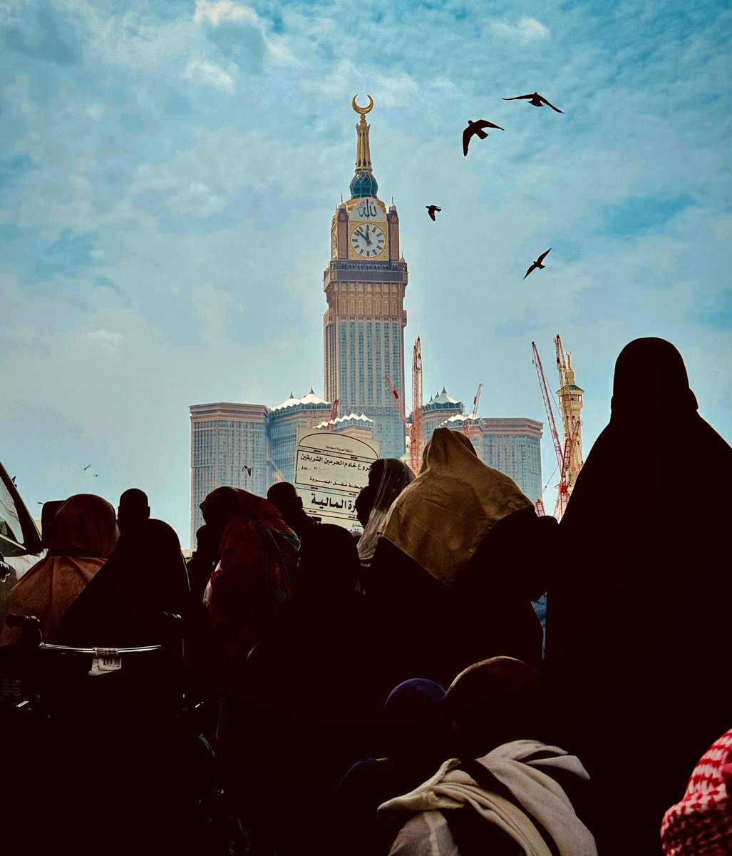 mhilmiismail's tweet photo. Labbaikallahummalabbaik

Baitullah. 
Masjidil Haram.

100,000 ganda pahala ibadah di sini. SubhanAllah. Alhamdulillah. Allahuakbar. https://t.co/4ApQIGXeI0