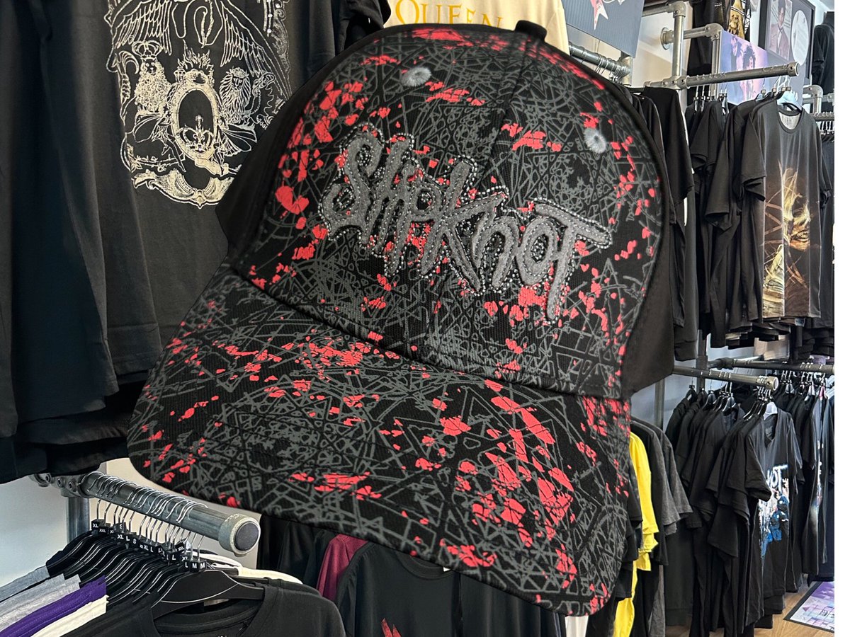 #Newin this great #slipknot peak cap, it’s adjustable to fit with embroidery to the back and has a great print to the front and peak  
#BandMerch #RockMerch #Rock #Metal #Punk #Ska #Reggee #PooleHighStreet #RockShirts #Alternative 
#Poolebid