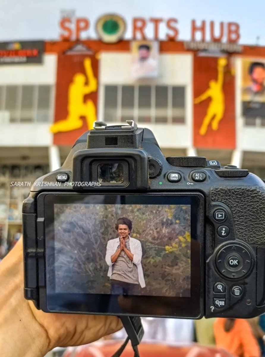 #GreatestOfAllTimes click 

@actorvijay naa🙏🏻🤝🫂 #VijayEuphorialnKerala 

#ThalapathyVijay #ThalapathyVijayStormHitsKerala #VijayRulingHeartsOfKerala