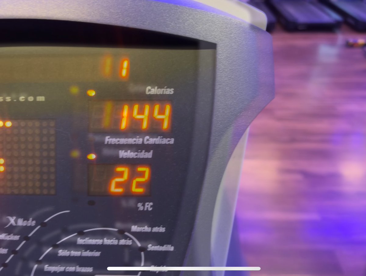 soundsystema's tweet photo. 144 calorías a las 6 de la mañana valen las 1000 que me voy a tragar 🤣 lo pago https://t.co/Lk1HRyoRL2