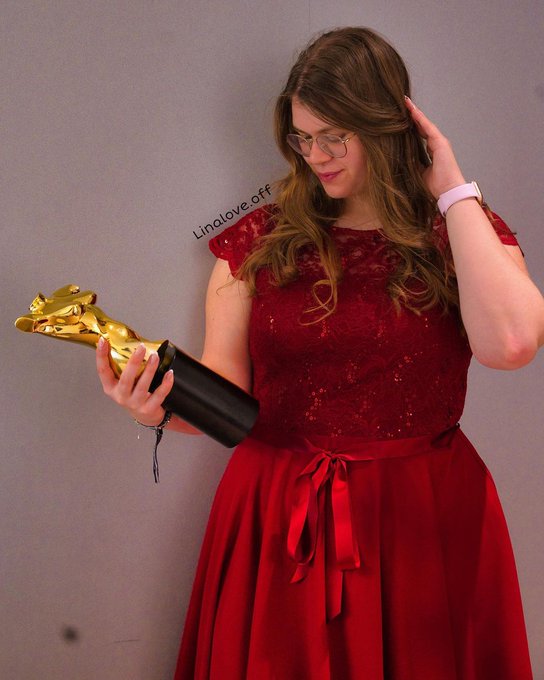 Schon &uuml;ber ein Jahr her.. aber ich freue mich immer noch &uuml;ber den Venus Award https://t.co/Xjbf9iHWx<a href="/tag/gerhun"class="tags"><span>#gerhun</span></a>